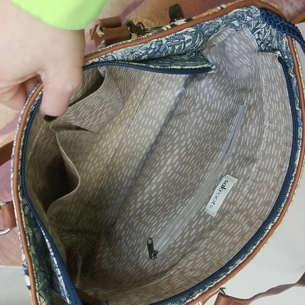 Stylish Tan and Blue Women's Tote Bag - Picture 6 of 8